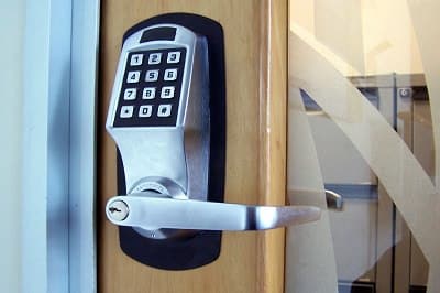 Commercial locksmith